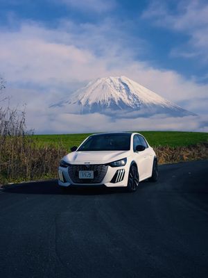 Image post by @peugeot on Instagram