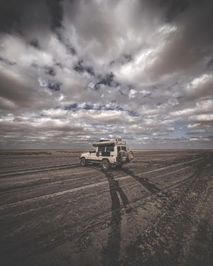 Image post by @mud_dust_overlanding on Instagram