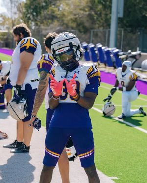 Image post by @wnmufootball on Instagram