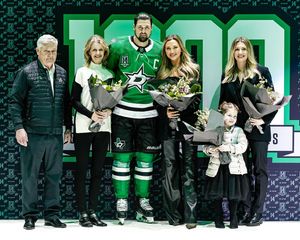 Image post by @dallasstars on Instagram
