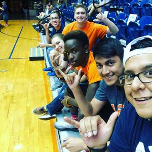 Image post by @utsarowdycrew on Instagram