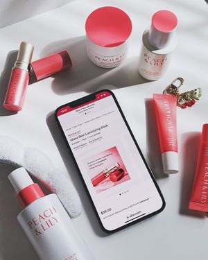 Image post by @peachandlily on Instagram
