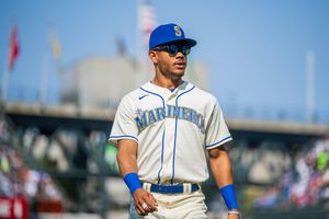 Image post by @CirclingSports on Twitter