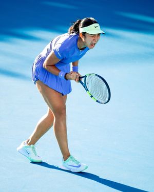 Image post by @alinaslenss on Instagram