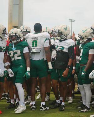 Image post by @usffootball on Instagram