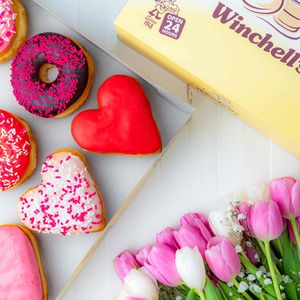 Image post by @winchellsdonuthouse on Instagram