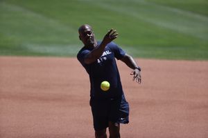 Image post by @ArizonaSoftball on Twitter
