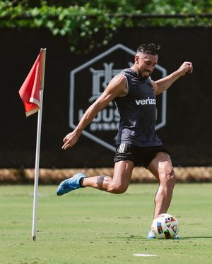 Image post by @houstondynamo on Instagram