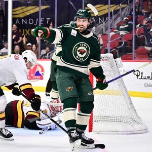Image post by @iowawild on Instagram