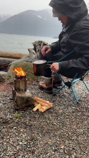 Video post by @solostove on TikTok