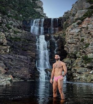 Image post by @itsrobbieg on Instagram