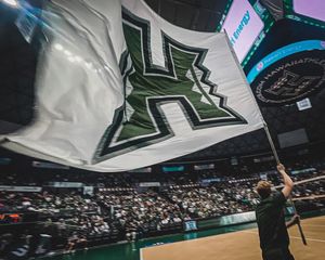 Image post by @hawaiiathletics on Instagram