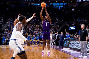 Image post by @barstoolcats on Instagram