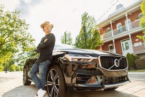 Image post by @mikaelkingsbury on Instagram