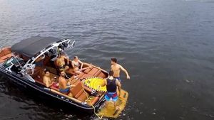 Image post by @charlotteskiboats on Facebook