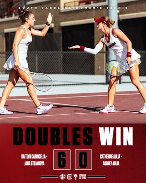 Image post by @GamecockWTennis on Twitter