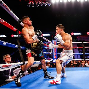 Image post by @showtimeboxing on Instagram