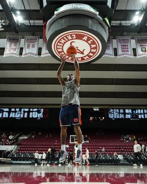 Image post by @auburnmbb on Instagram