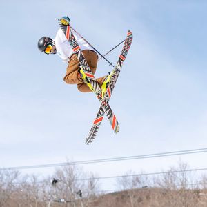 Image post by @j_skis on Instagram