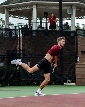 Image post by @elonmtennis on Instagram