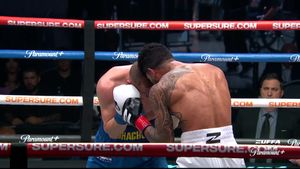 Video post by @zuffaboxing on Facebook