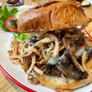 Image post by @5280foodiez on Instagram