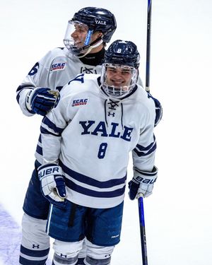 Image post by @yalemhockey on Instagram