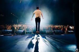 Image post by @therealjeremymckinnon on Instagram