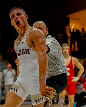 Image post by @hannahallyphoto on Instagram