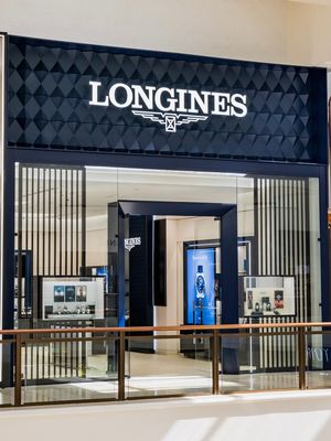 Image post by @aventuramall on Instagram