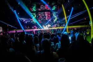 Image post by @marqueelv on Facebook