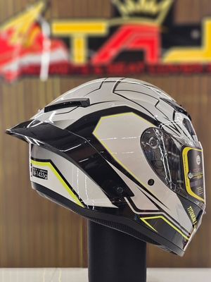 Image post by @taj_helmets on Instagram