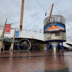 Image post by @theo2london on Instagram