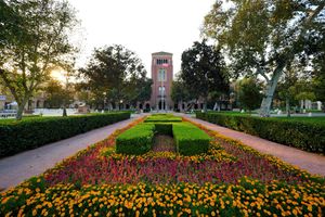 Image post by @USCDornsife on Twitter