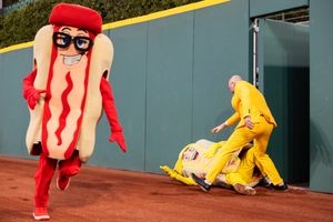 Image post by @CleHotDogs on Twitter