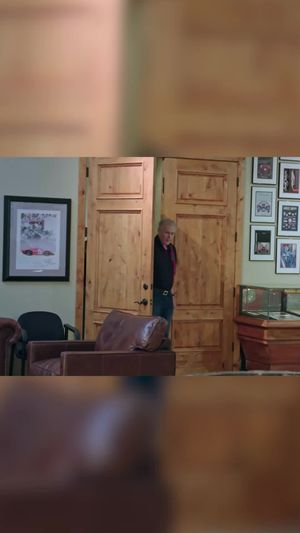 Video post by @barrettjacksontv on TikTok