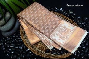 Image post by @manjusarees_elampillai on Instagram
