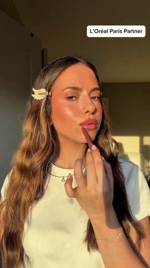 Video post by @anyaweitz on TikTok