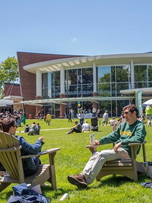 Image post by @skidmorecollege on Instagram