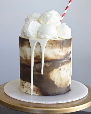 Image post by @theblondewhobakes on Instagram