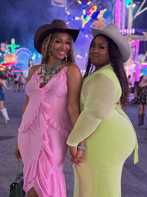 Image post by @therealmsdarling on Instagram