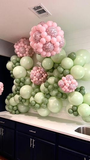 Video post by @balloons_by_victoria_dz on Instagram