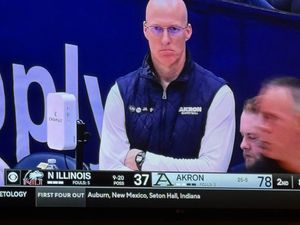 Image post by @MACBarstool on Twitter