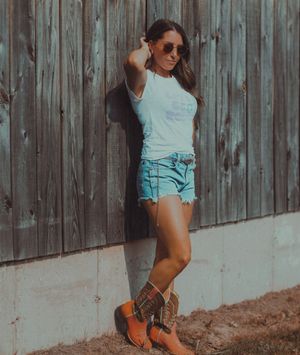 Image post by @kimklavel on Instagram