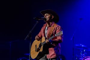 Image post by @frankraymusic on Instagram
