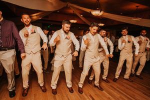 Image post by @pelicanlakesweddingsevents on Instagram