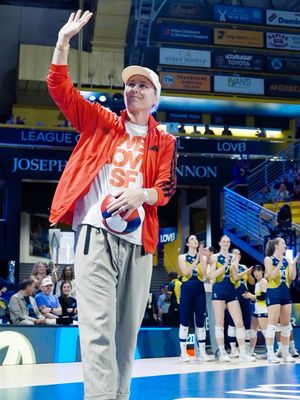 Image post by @lovb on Instagram