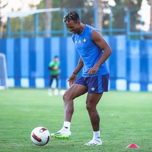 Image post by @luisnani on Instagram