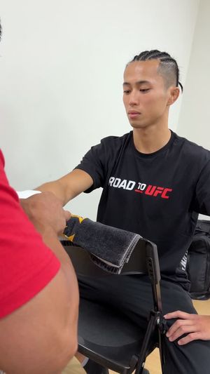 Video post by @ufc.japan on Instagram