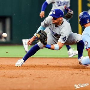 Image post by @losdodgers on Instagram